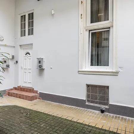 Lovely With Mezzanine Near The Danube Apartment Budapest